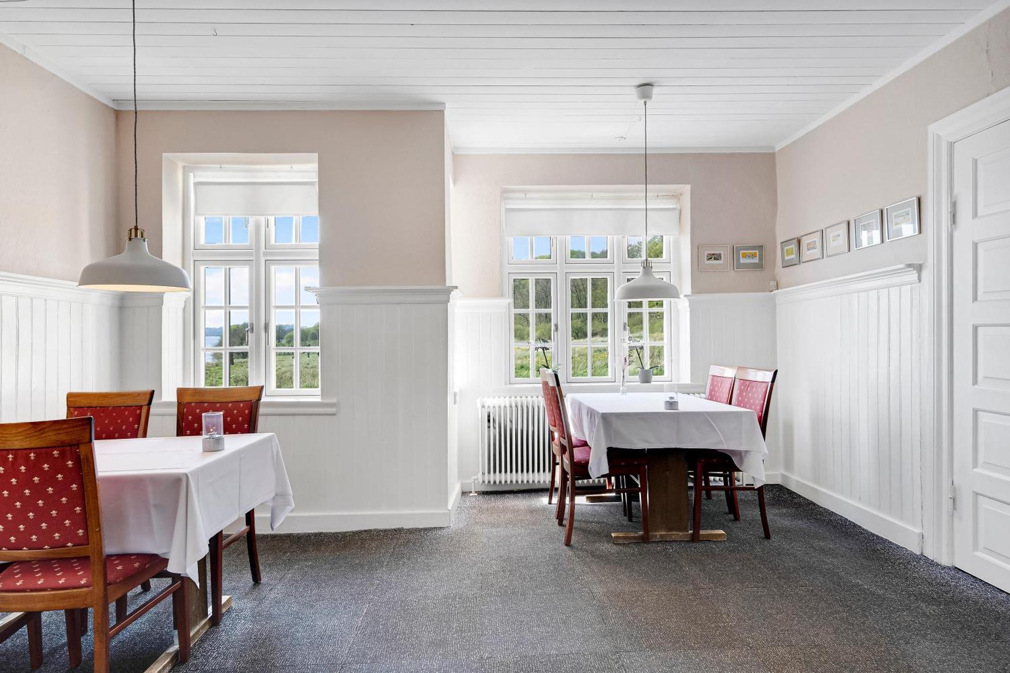 Skovdal Kro Jelling Экстерьер фото