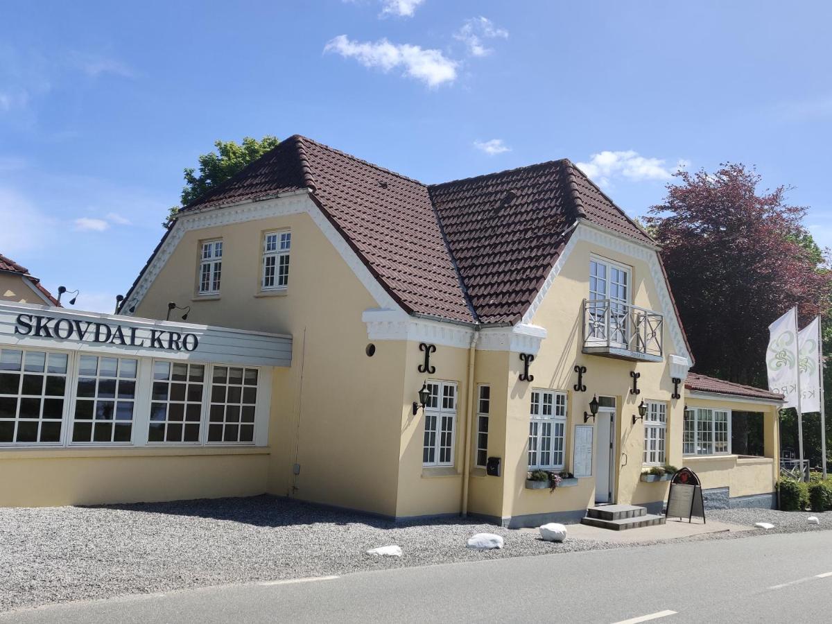 Skovdal Kro Jelling Экстерьер фото